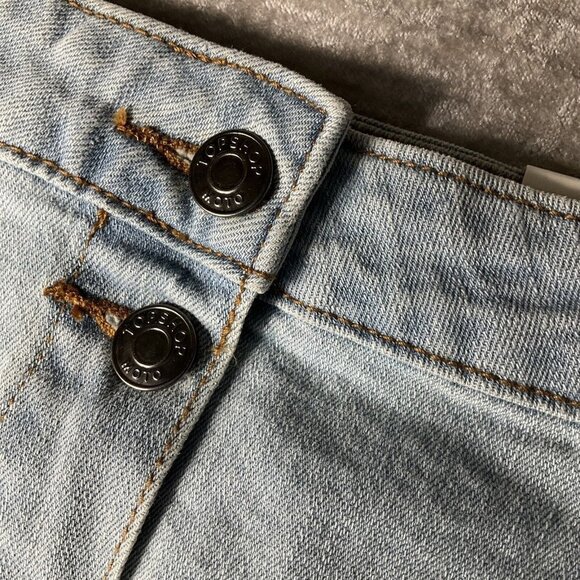 Topshop Moto Women's Light Blue Button Front Denim Mini Skirt 27” Petite NWT - Picture 2 of 10